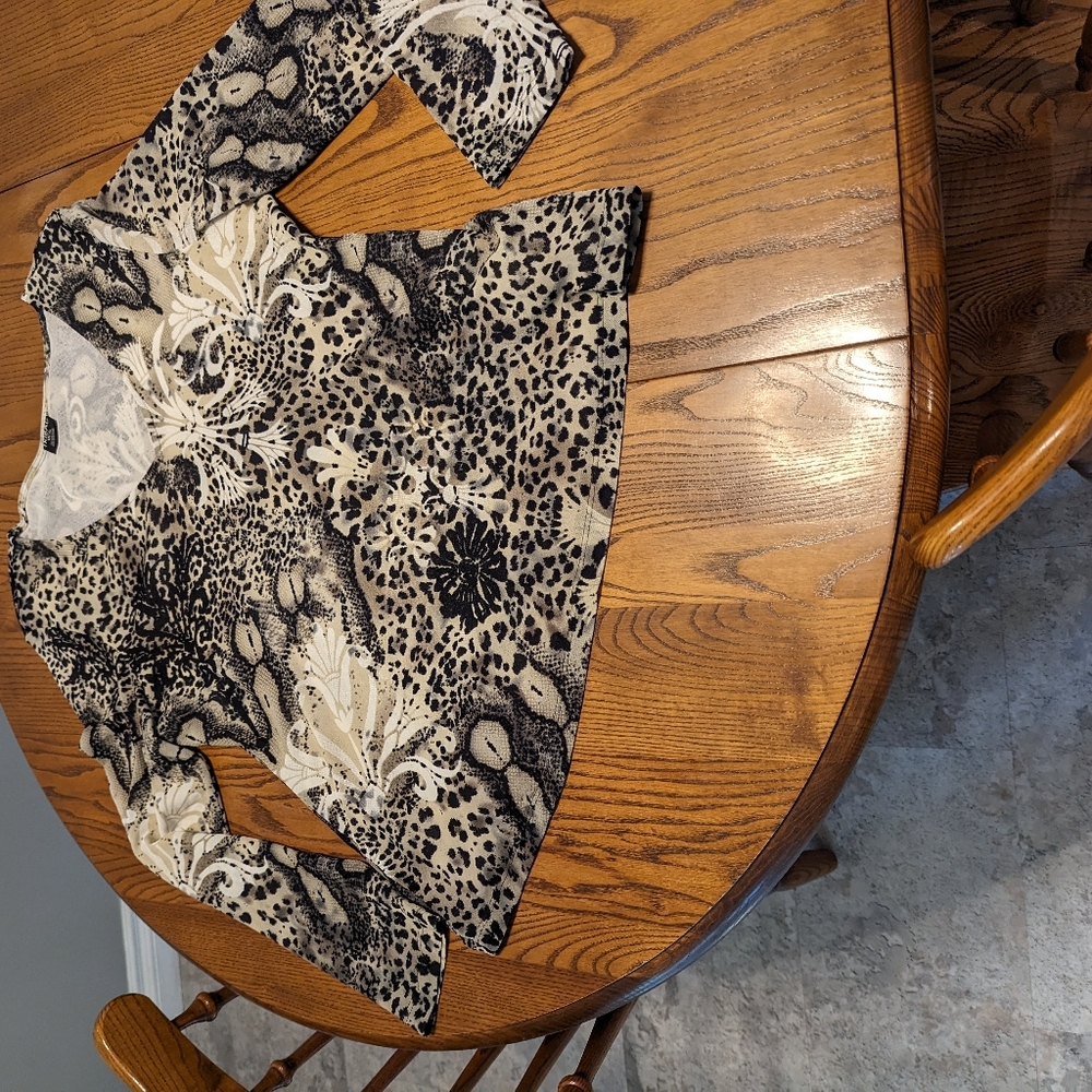 Tribal long Sleeve V Neck  Top.